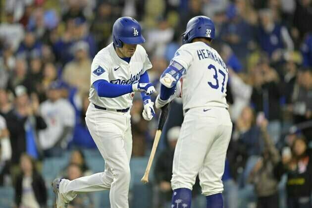 Dodgers get off to fast start in tight win over Rockies