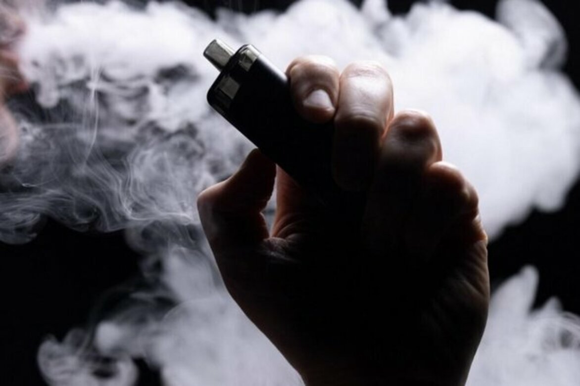 France moves to ban disposable e-cigarettes