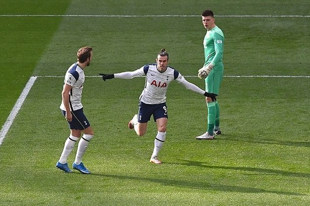 Mourinho says Real questions needed over Bale bid to find Spurs form