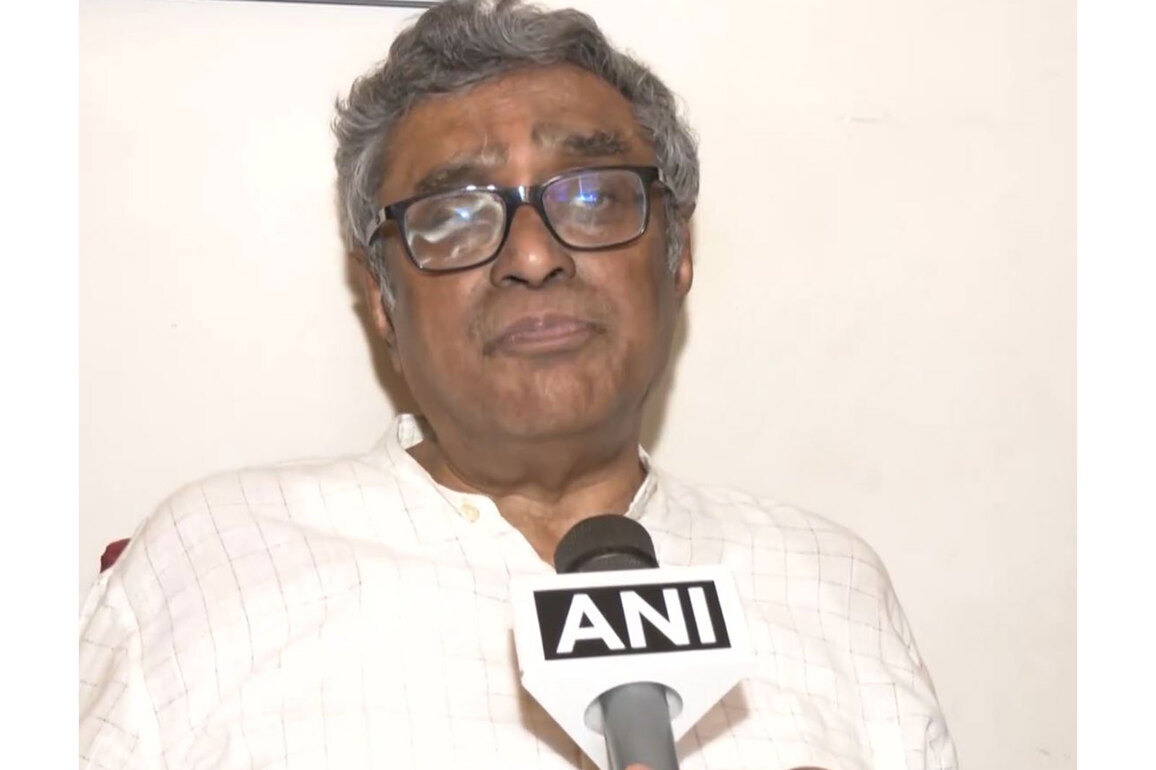 "Our first task is to remove 'kachhra' and begin process of reconstruction and plan": WB Cabinet Minister Swapan Dasgupta