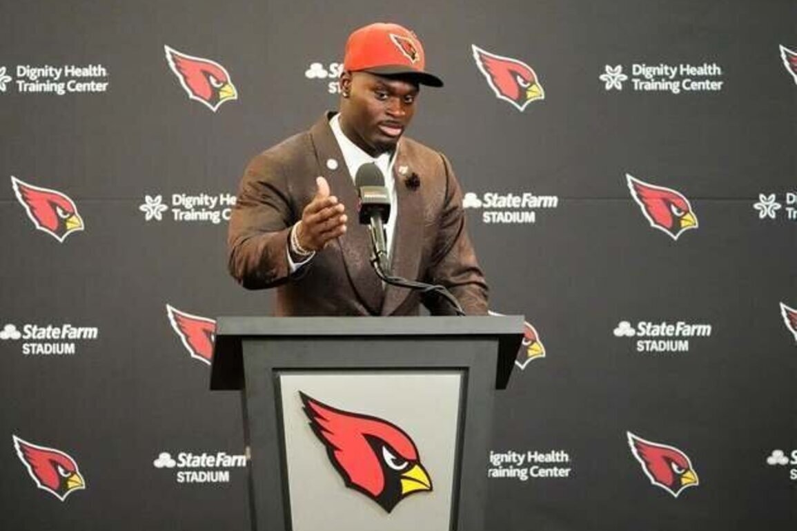 Cards sign RB Jeremiyah Love, third overall pick of draft