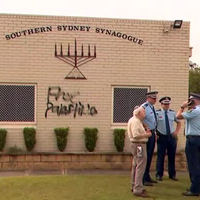 Synagogue door set ablaze, Israeli restaurant attacked in latest wave of anti-semitic attacks in Australia