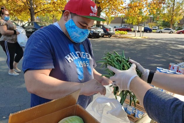 US Food Banks Overwhelmed with Demand During Pandemic