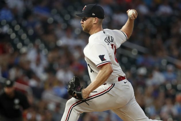 Twins DFA Dylan Floro, return Brock Stewart from 60-day IL