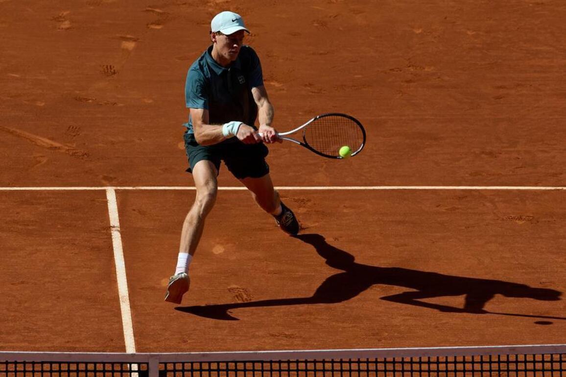 Sinner cruises through, Zheng gives Rybakina big scare at Madrid Open
