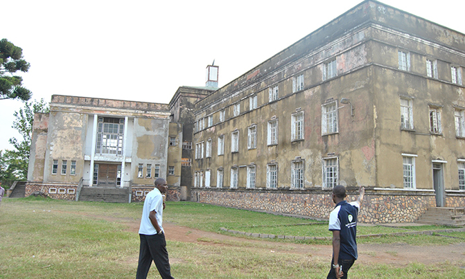 Toro kingdom authorities bow to the proposed hotel project Toro kingdom authorities bow to the proposed hotel project