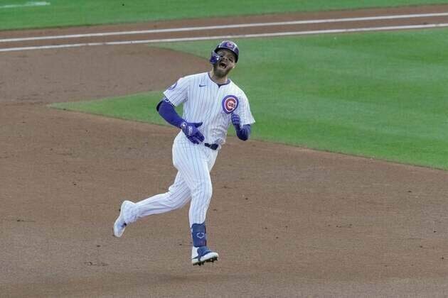 Cubs avoid elimination, hold off Brewers in Game 3 of NLDS