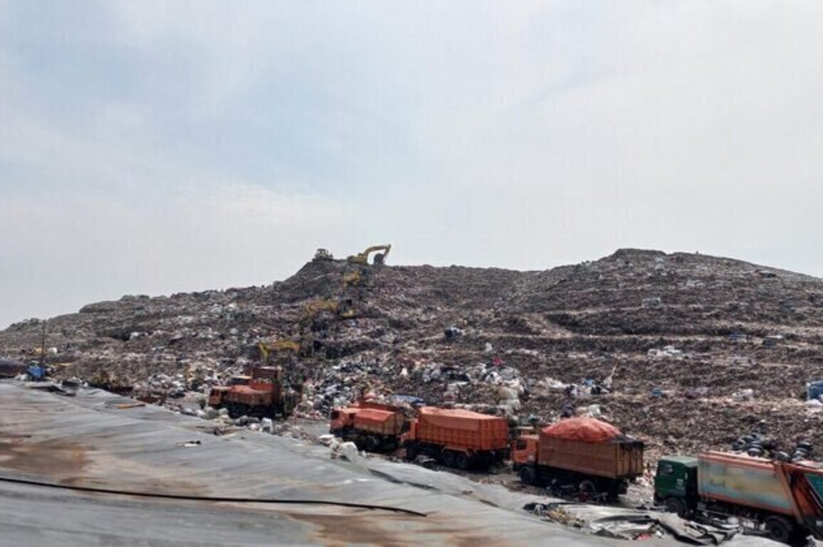 Landfill Disasters Across Asia Signal A Climate Emergency