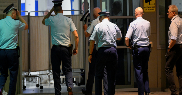 Death toll rises to 16, with 40 hospitalised after shooting targeting Jewish community in Australia's Bondi Beach