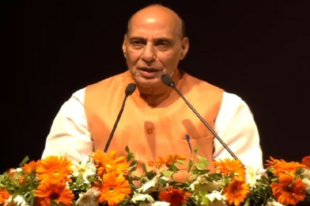 "Trend of dividing country in the name of language must stop": Rajnath Singh