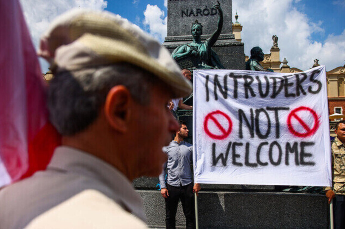 Germany and Poland want Ukrainians out  Politico