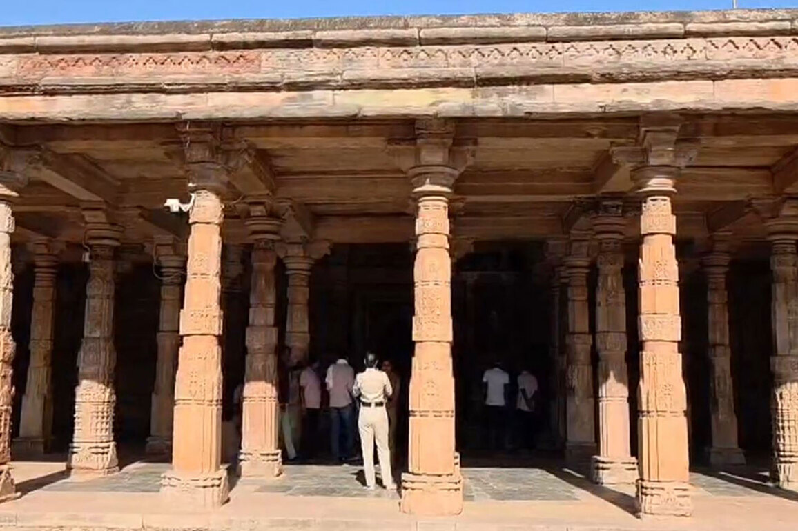 Devotees offer prayers at Bhojshala complex in Dhar after Madhya Pradesh HC's verdict