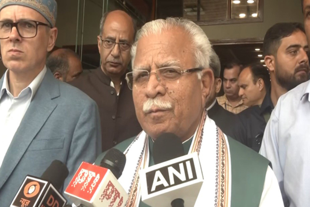 Union minister Manohar Lal Khattar and J-K CM Omar Abdullah hold review meeting on power and housing related projects in Srinagar