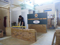 TP lends a hand to Live Train