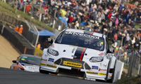 IKO sponsors Motorbase at British Touring Car Championship
