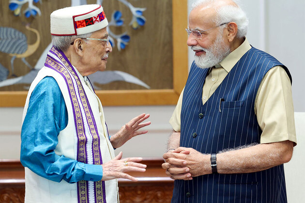 "Respected statesman, steadfast nationalist" PM Modi extends birthday greetings to veteran BJP leader Murli Manohar Joshi