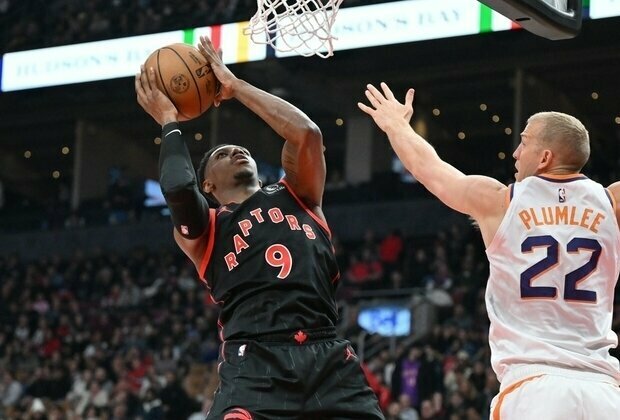 Suns' skid continues with loss at Raptors