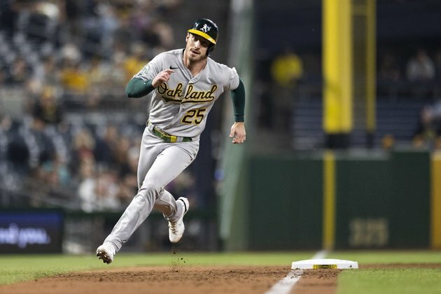 A's attempt to keep showing fight against Pirates