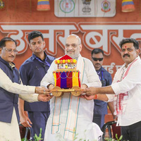 "Can proudly say India has become free from Naxalism": Amit Shah meets CAPFs personnel, victims of naxal violence in Chhattisgarh