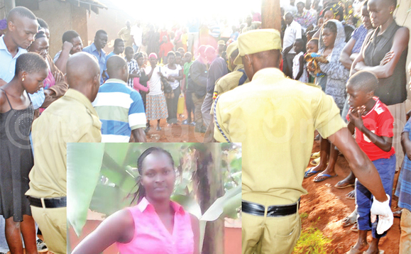 Abaserikale ba poliisi nga basitudde omulambo gwa munnaabwe ate mu katone ye Esther Akol eyattiddwa Abaserikale ba poliisi nga basitudde omulambo gwa munnaabwe ate mu katone ye Esther Akol eyattiddwa