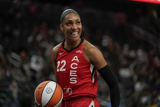 A'ja Wilson (31 points) carries Aces past Sky for 14th straight win