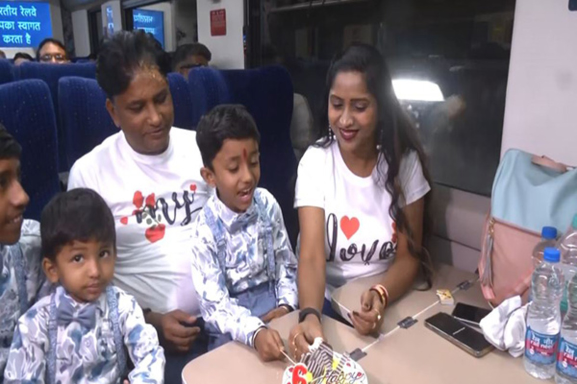 Couple celebrates son's birthday in Katra-Srinagar Vande Bharat Express, thanks PM Modi