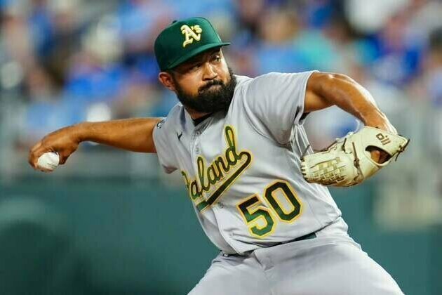 Yankees claim RHP Rico Garcia off waivers from Mets