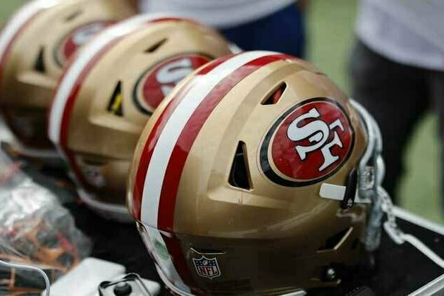 Un Linebacker Sale Del Equipo y Otros Movimientos en los 49ers