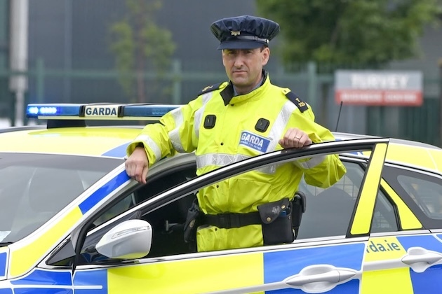 Tributes flow from across Ireland for fallen officer Kevin Flatley