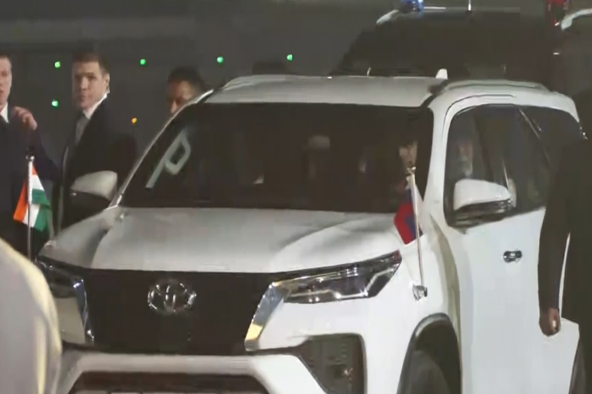 PM Modi, Putin travel in same car after Russian President's arrival at Palam airport