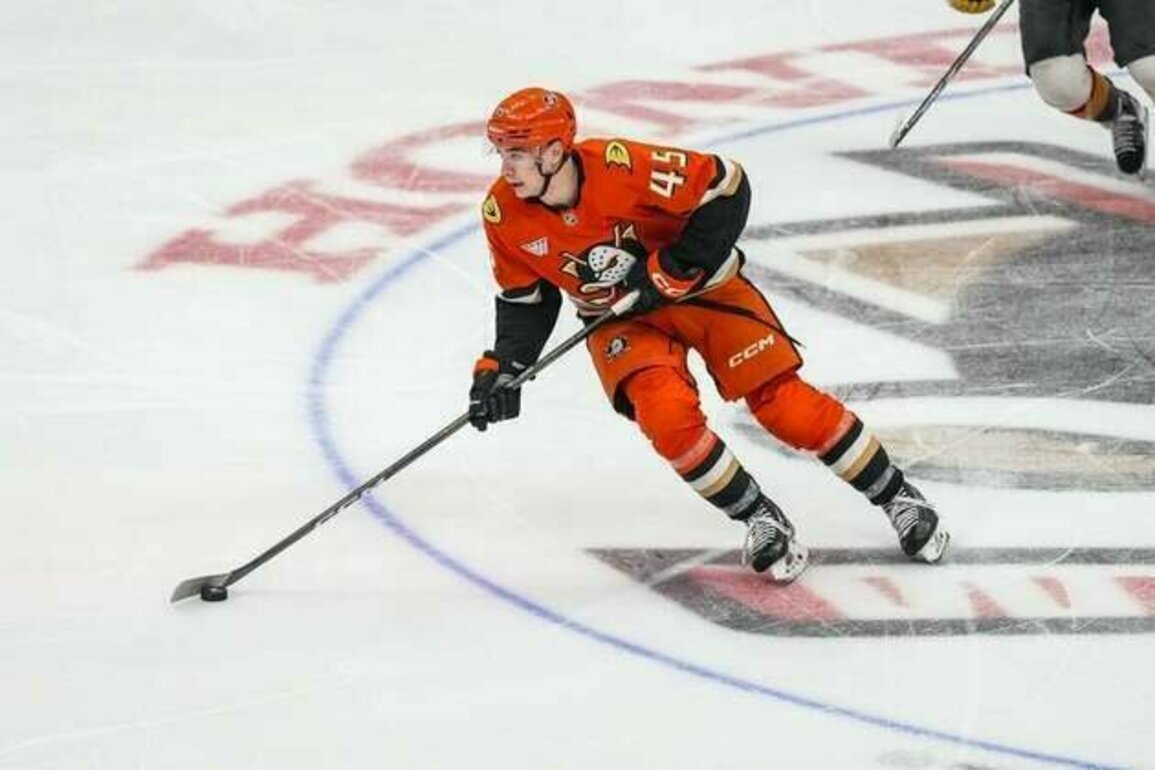 Ducks counting on rookie Beckett Sennecke as they host Canucks
