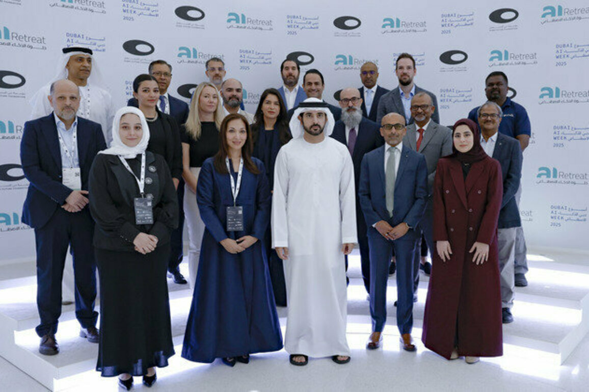 Hamdan bin Mohammed meets with first batch of companies granted Dubai AI Seal at Dubai AI Week