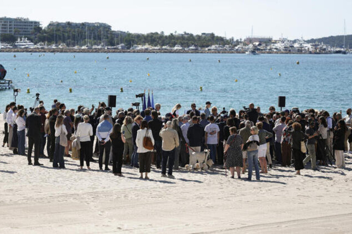 Dogs allowed on new Brigitte Bardot beach in glitzy Cannes