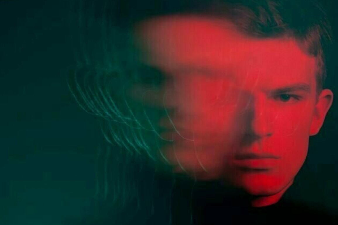 What makes somebody a narcissist? Mounting evidence suggests links to insecure attachment styles