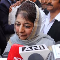 Mehbooba Mufti visits engineer Rashid's residence to offer condolences on his father's demise, says "many parents died without seeing jailed sons"