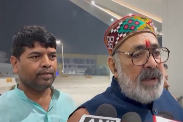 "TMC will not lay foundation stone of Babri Masjid, but of Bangladesh": Giriraj Singh on Humayun Kabir's remarks
