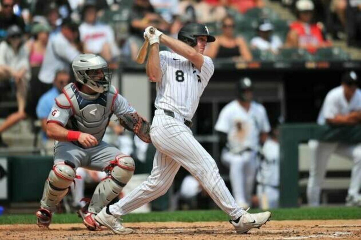 White Sox snap 6-game skid with win over Guardians