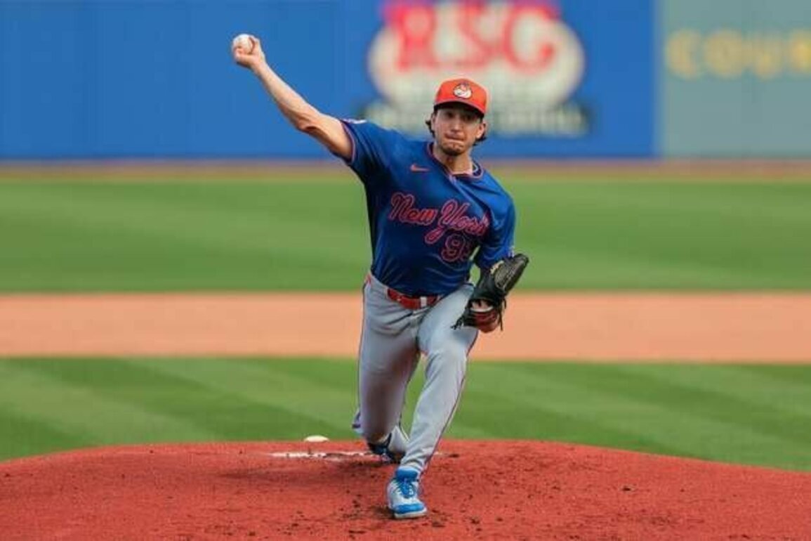 Orioles claim RHP Dom Hamel off waivers