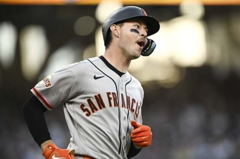 Robbie Ray's quality start propels Giants past Padres