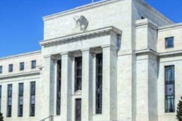 Fed makes second straight rate cut, splits on further action