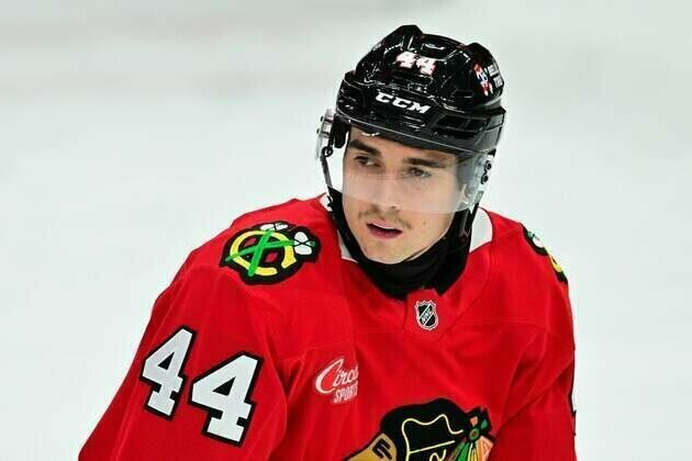 Blackhawks D Wyatt Kaiser signs extension; Connor Bedard next?