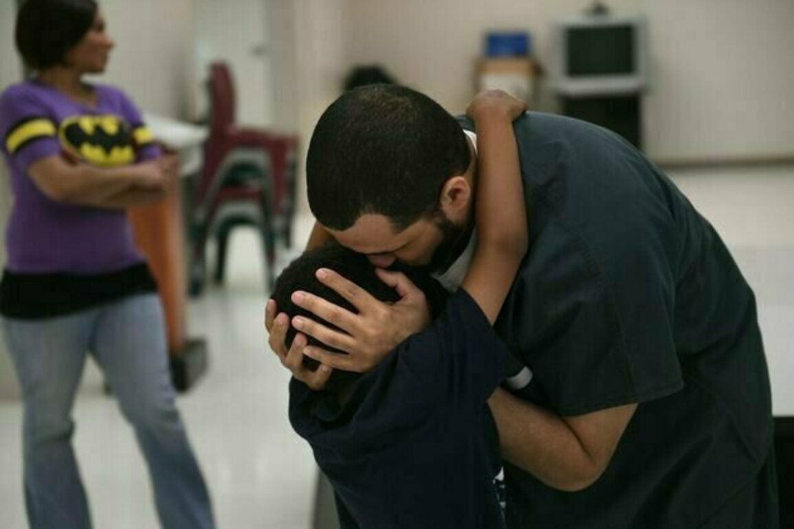 65,000 Pennsylvania kids have a parent in prison or jail - here's what research says about the value of in-person visits