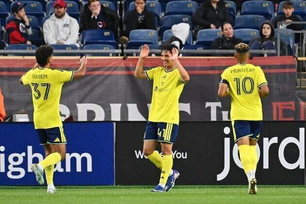 Nashville blanks Revolution to claim Eastern Conference showdown