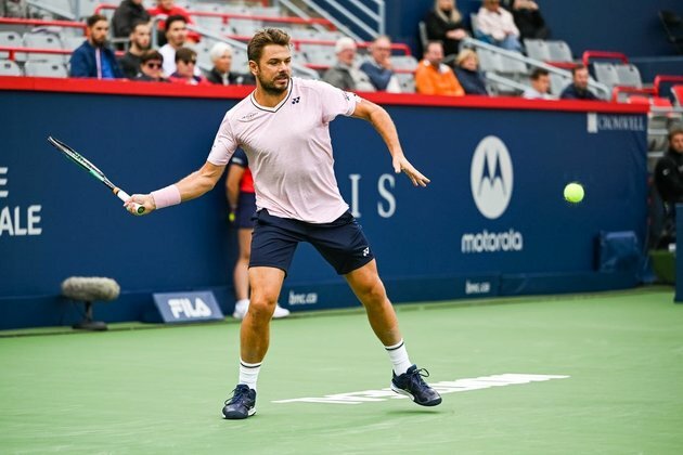 Stan Wawrinka upsets top seed Daniil Medvedev at Metz