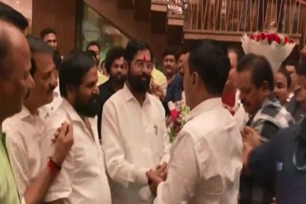 Pramod Sawant, Shinde-faction MLAs give warm welcome as new Maha CM arrives in Goa hotel