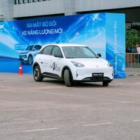 Beijing auto show highlights China’s premium car ambitions rise