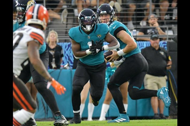Jaguars RB Travis Etienne (foot) cleared for OTAs