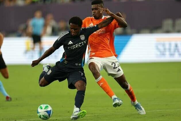 Dynamo rally late, edge San Diego FC in stoppage time