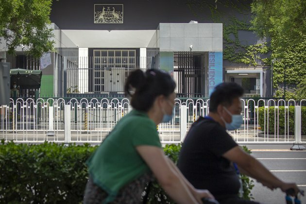 China Urges Citizens to Shun Australia as Virus Dispute Simmers