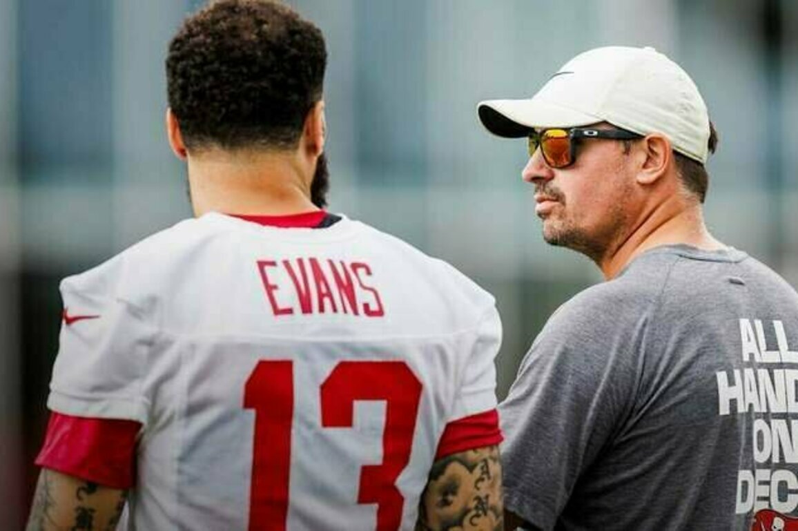 Bucs' Offense a "Step Further Ahead" with Scheme Continuity in 2025